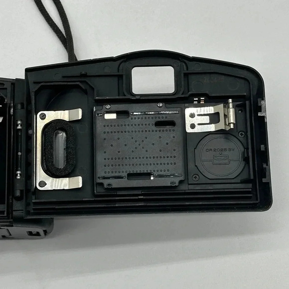 Canon Sure Shot Owl Date AF 35mm Point & Shoot Film Camera 1:4.5 - Picture 10 of 13